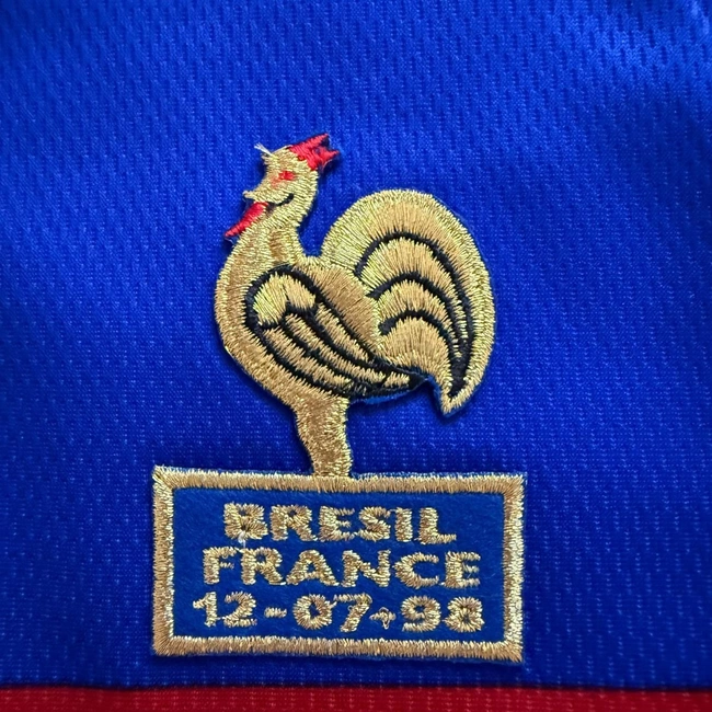 cover image of the auction item