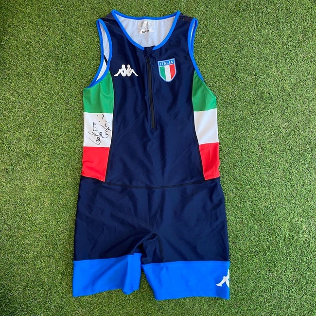 cover image of the auction item