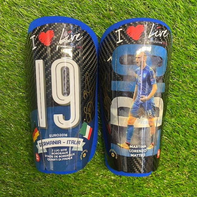 cover image of the auction item