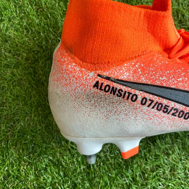 cover image of the auction item