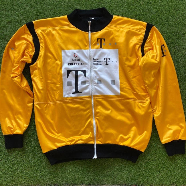 cover image of the auction item