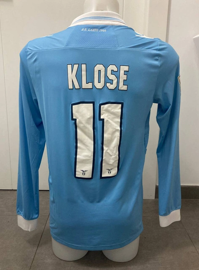 cover image of the auction item