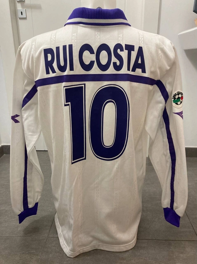 cover image of the auction item