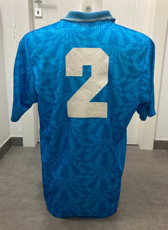 cover image of the auction item