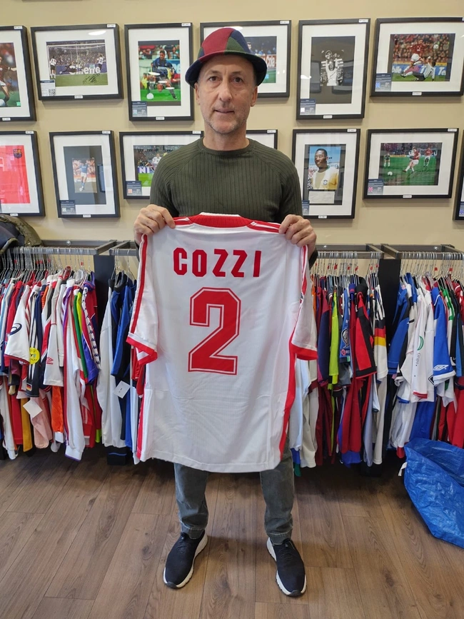 cover image of the auction item