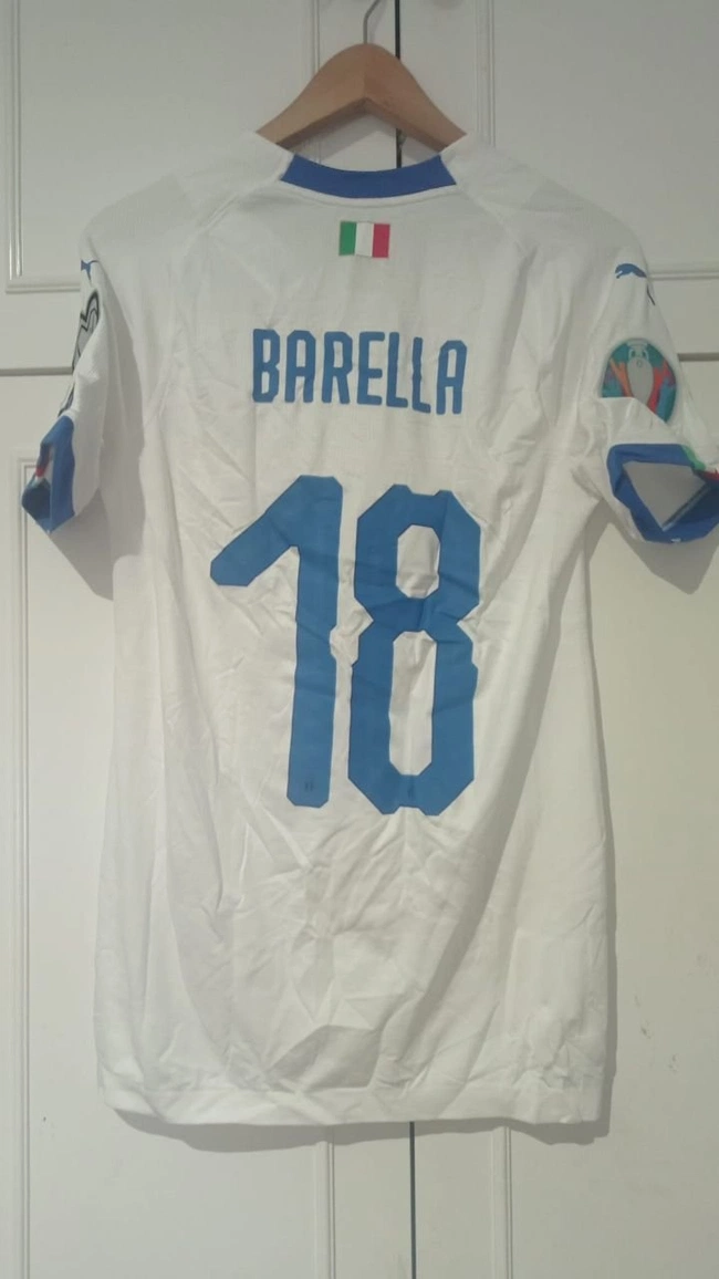 cover image of the auction item