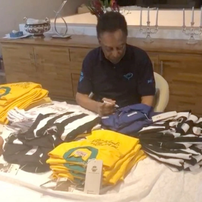 cover image of the auction item