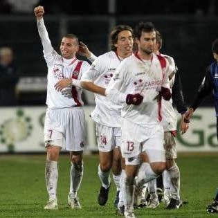 cover image of the auction item